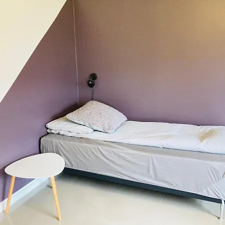 Med Private Vaerelser Delt Badevaerelse/kokken, Sj. * Viby